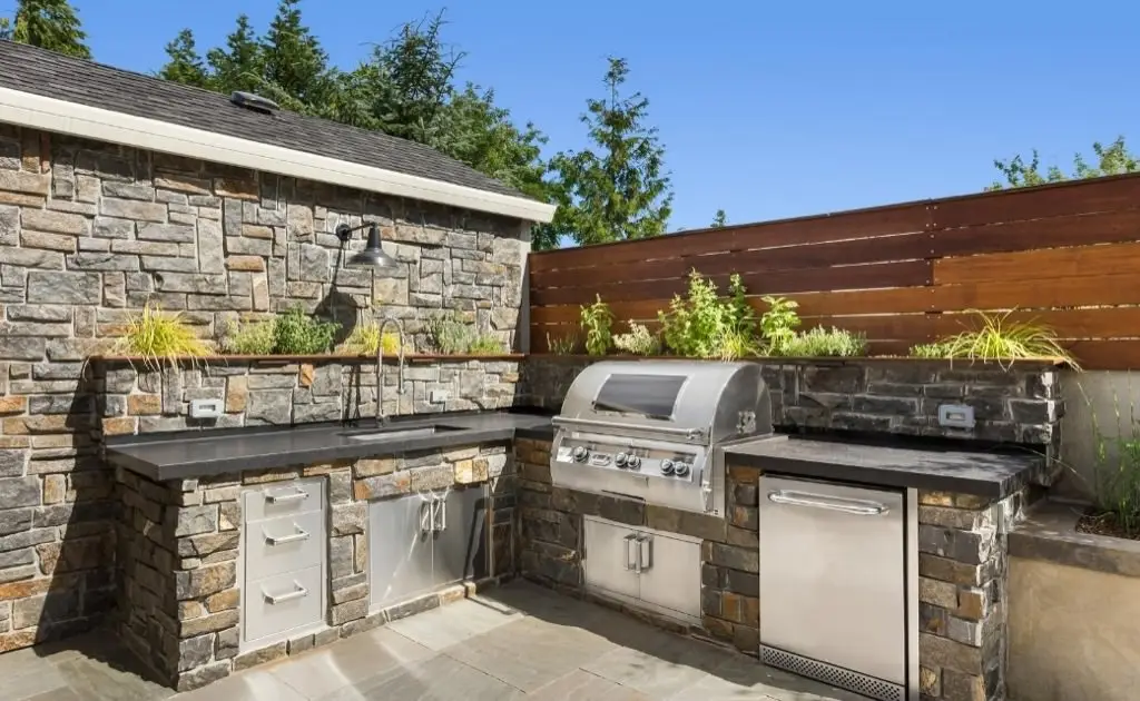 Professional patio remodeling in Arizona by Aguilar Tile And Stone, creating stunning outdoor living spaces.