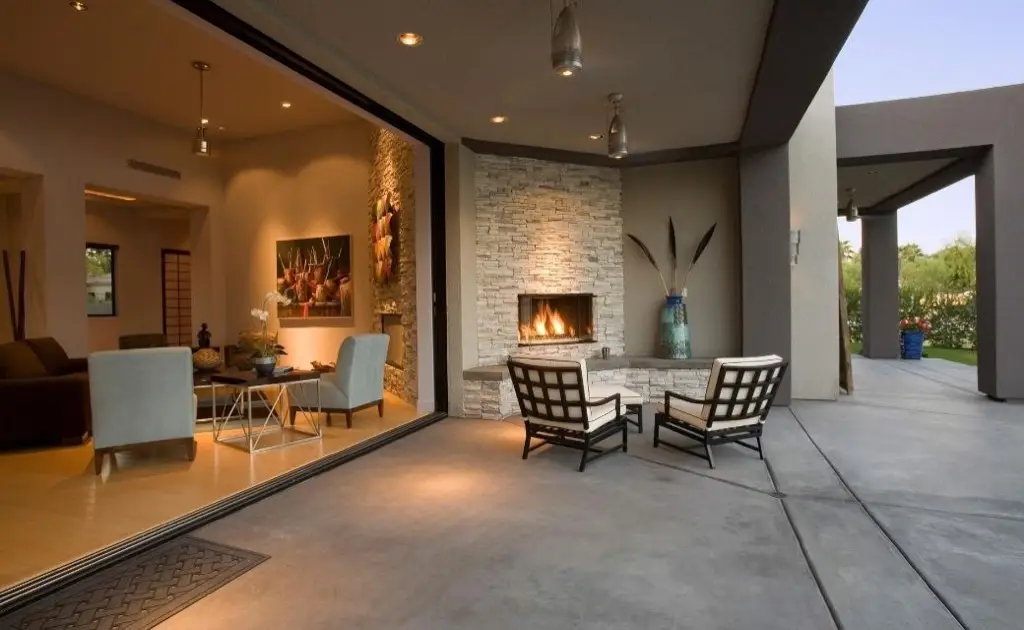 Transform your backyard with a custom-designed patio from Aguilar Tile And Stone, Arizona’s trusted tile and stone experts.